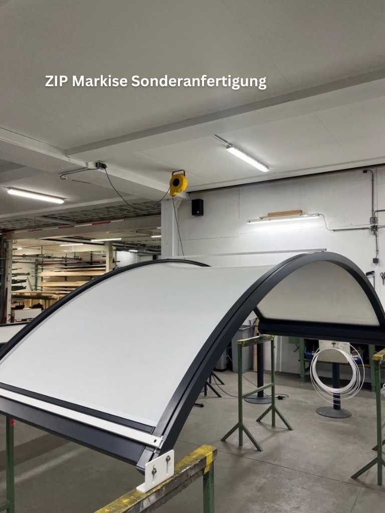 Sonnenschutz Zipscreen Markise Sonderanfertigung halbrund